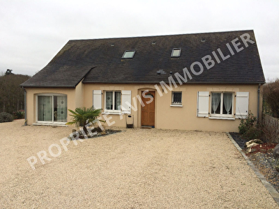 Maison familiale 5 chambres Blere centre