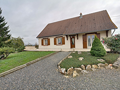 Maison 3 chambres plain pied et hangar 300m2 Saint Georges Sur Cher