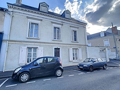 Amboise centre, maison de caractere de 136m2+ grenier