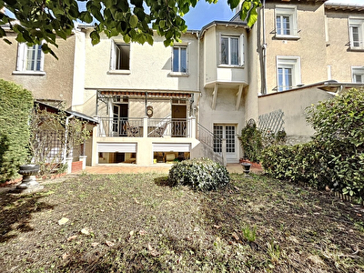 Maison Tours Centre avec Jardin + Garage