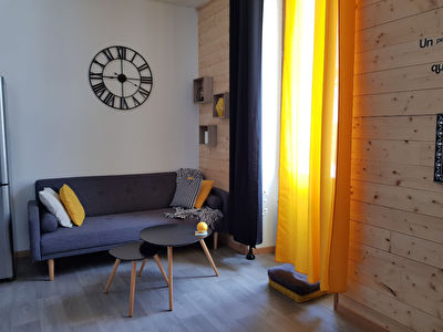 A LOUER - Appartement deux pieces situe sur MARANS