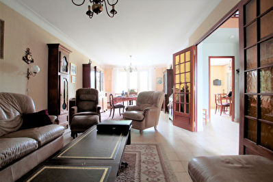 Maison Orvault Morliere 4 chambres 136m2 avec JARDIN et GARAGE Proche Tramway .