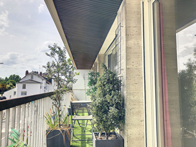 ST PASQUIER /MONSELET ,T5, 3 chambres , BALCONS,PARKING, CAVE