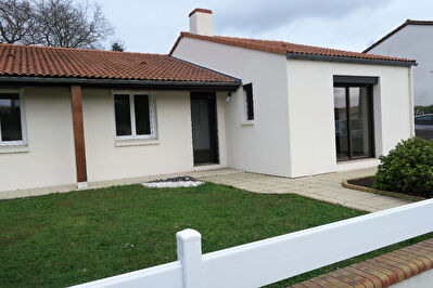 Maison de plain-pied 101m2 (4 pieces) a VALLET