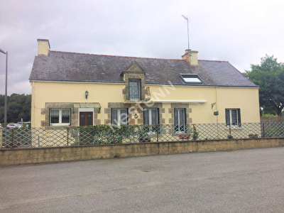 Maison de Bourg a vendre a Reguiny