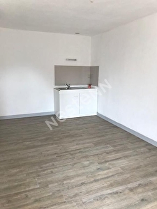 LOCMINE T2 CENTRE VILLE