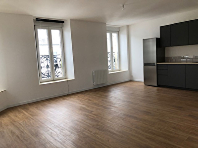 LOCMINE T4 EN DUPLEX NEUF PLEIN CENTRE VILLE