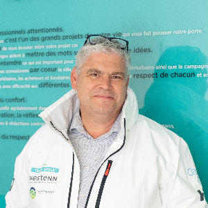 Sébastien GUILBAUD - Responsable d'agence à Montaigu Sébastien GUILBAUD - Responsable d'agence à Montaigu