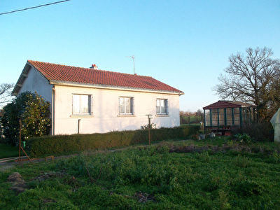 Maison Montreverd 4 pieces 80 m2
