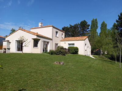 Maison 142m2 a Montaigu