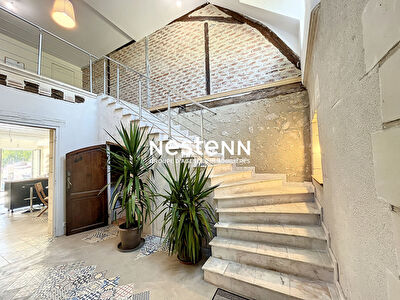 La Riche - Magnifique maison renovee avec garage au calme