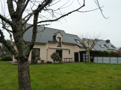 Maison Plescop 7 pieces 125 m2