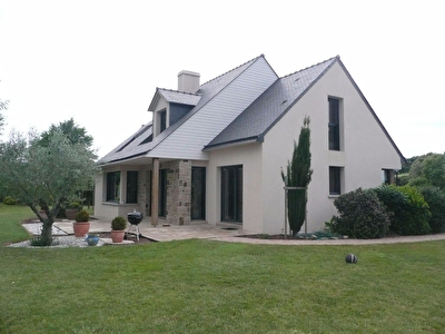 SITE PRIVILEGIE POUR CETTE GRANDE VILLA DE 180m2
