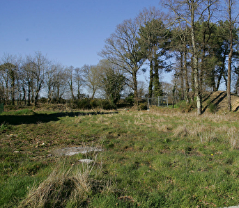 Terrain 600m2 proche bourg de SURZUR