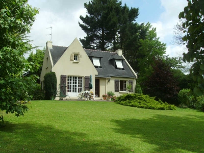 Traditionnelle MONTREUIL LE GAST - 6 pieces - 117 m2
