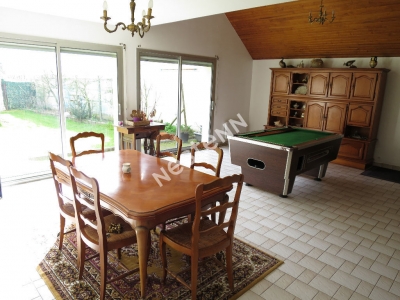 Maison Saint Erblon 6 pieces 167 m2 - Terrain SUD OUEST environ 2800m2