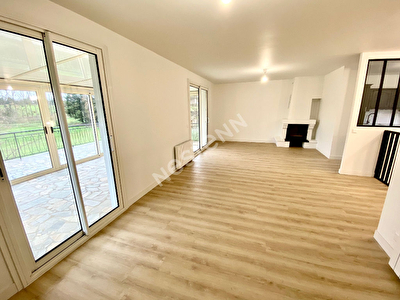 Maison Chateaugiron 7 pieces 127m2