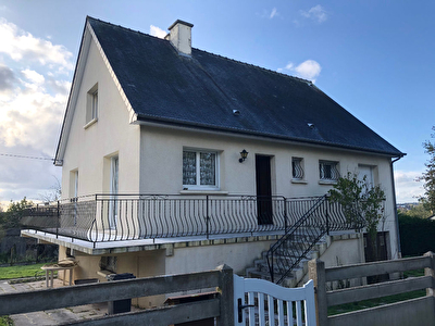 Maison Chateaugiron 6 pieces 135.84m2