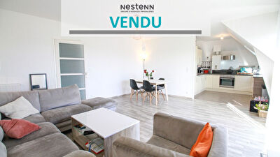 Appartement St Erblon 3 pieces - Plein centre - Garage et parking