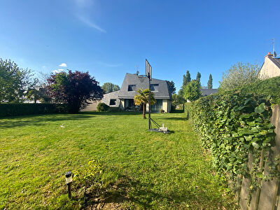 Betton, proche ecoles et commerces, Maison d'architecte, 4 chambres,