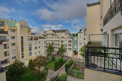 APPARTEMENT 4 PIECES 90m2 RUEIL 2000