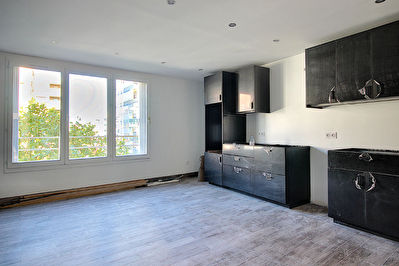 EXCLUSIVITE Nestenn - Appartement refait a neuf Rueil Malmaison 3 pieces 67 m2