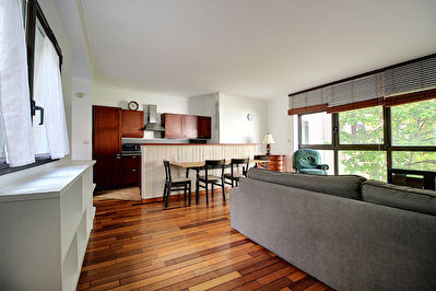 APPARTEMENT 4-5 PIECES PLEIN COEUR DE VILLE DE RUEIL-MALMAISON - EXCLUSIVITE NESTENN