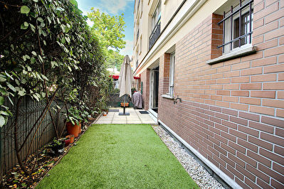APPARTEMENT 2 PIECES AVEC TERRASSE ET JARDIN LOCATION IMMEUBLE RECENT RUEIL-MALMAISON