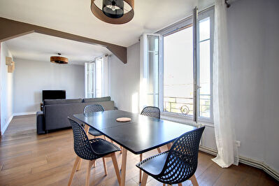 APPARTEMENT 3 PIECES MEUBLE 2EME ET DERNIER ETAGE RUEIL-MALMAISON HIPPODROME ET COMMERCES