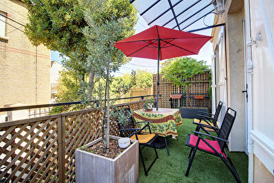 MAISON MEUBLEE RUEIL-MALMAISON COTEAUX 4 PIECES 2 CHAMBRES RUE PRIVEE, EXTERIEUR ET SOUS-SOL