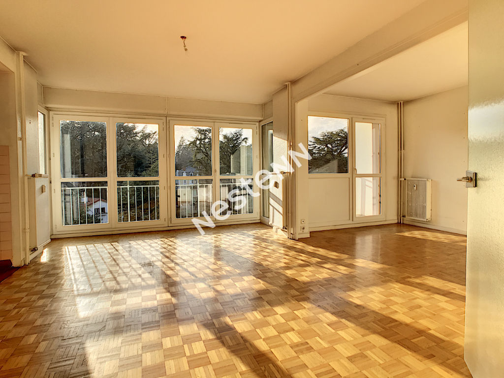 Grand T4 + balcons dans parc arbore SAINT ETIENNE BERGSON BEL AIR