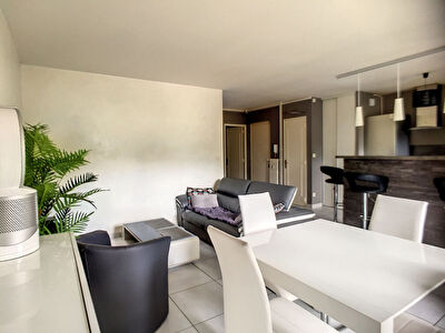 Appartement Saint Etienne Rue de la Convention 3 pieces 64,26m2 + stationnement double