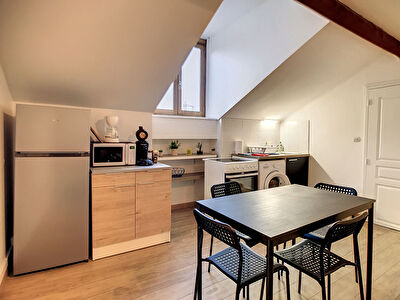 SAINT ETIENNE Jacquard Carnot - T2 entierement renove proche centre-ville