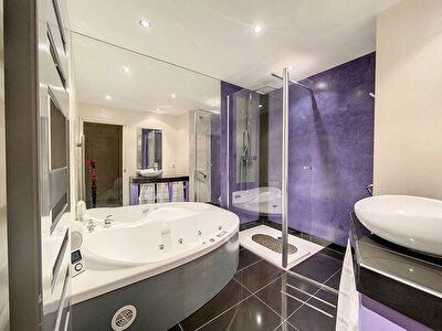 SAINT JEAN BONNEFONDS - T5 traversant 3 chambres + balcon