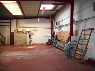 Entrepot / local industriel Gisors 142 m2