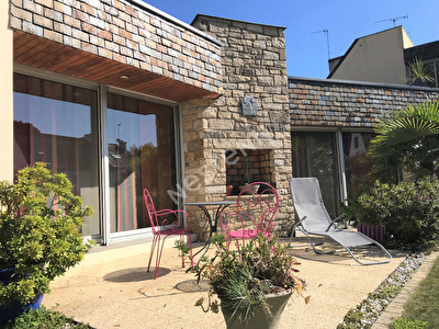MAISON VANNES PORT / CONLEAU
