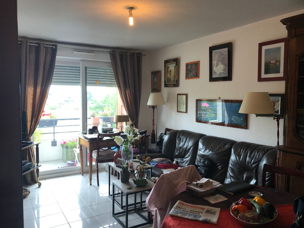 photos n°1 Appartement T2 Vannes Ouest - terrasse - parking - bus - écoles - investisseurs