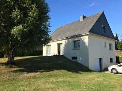 Maison a Saint-Ave, 2 kilometres du bourg, 6 pieces !
