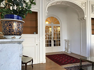 MAGNIFIQUE APPARTEMENT CENTRE HISTORIQUE DE VANNES