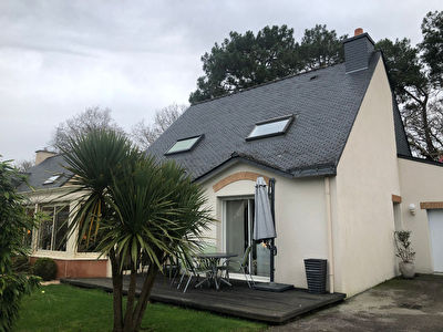 Ploeren bourg maison 4 chambres, 144 m2 habitables, commerces, ecoles, bus