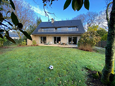Maison familiale de 180 m2 avec 5 chambres a Arradon