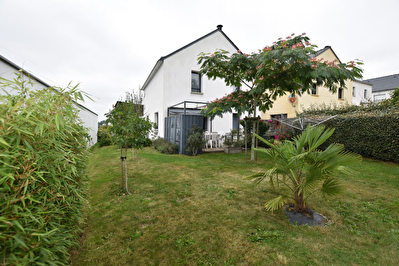 Maison Saint-Ave 6 pieces proche commerces et transports