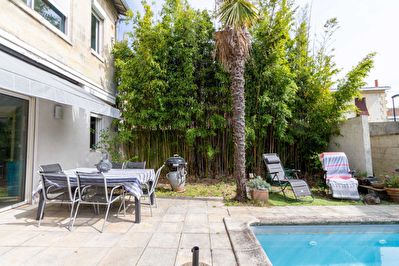 Maison Bordeaux 7 pieces 207 m2