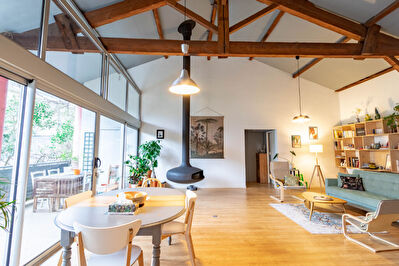 A vendre Maison architecte Bordeaux avec double garage et terrasse