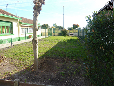 Terrain a batir a VILLENAVE D'ORNON - 240m2 MOINS DE 100 000Â !