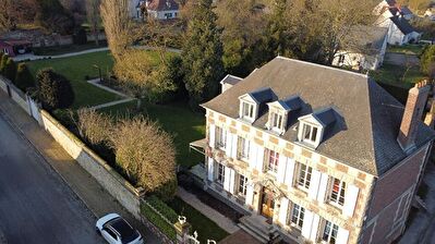Maison de Maitre pres de Monchy-Humieres