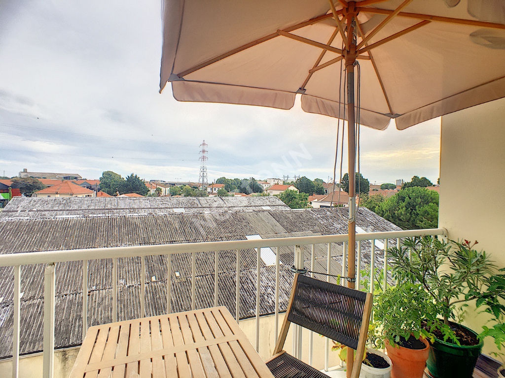 Appartement La Rochelle Laleu La Pallice 3 Pieces 75 M2