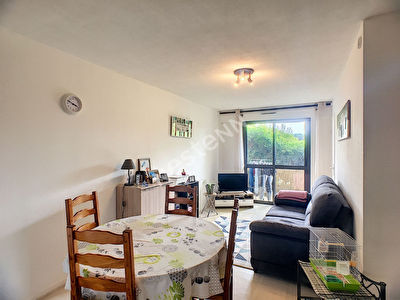 Les Minimes - Appartement de type 2 - proches commerces et facultes
