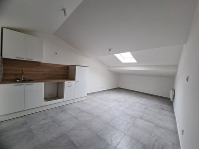Immeuble renove de 4 appartements a Carpentras.