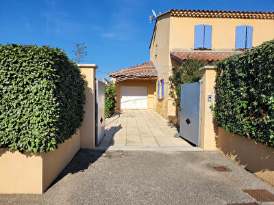 Maison de 85 m2 avec 3 chambres a vendre a Carpentras